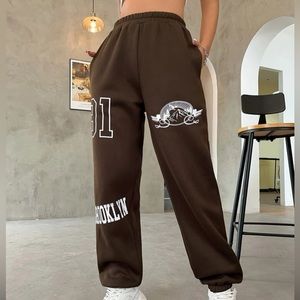 High waisted brown sweatpants